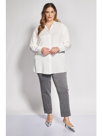 παντελόνι κρεπ με τσέπες και ρεβέρ σε προσφορά