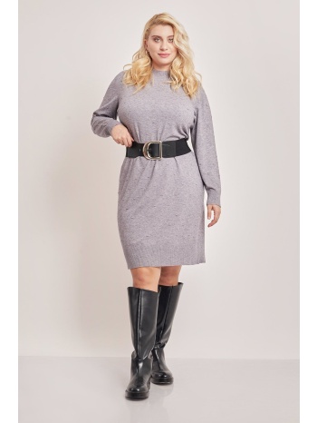 πλεκτό φόρεμα με ανάγλυφο πουά σε προσφορά