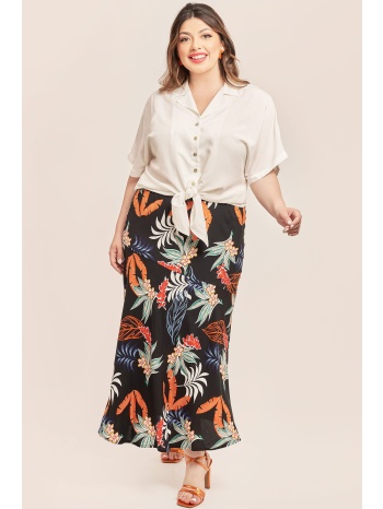 εμπριμέ φούστα από ρεγιόν. σε προσφορά