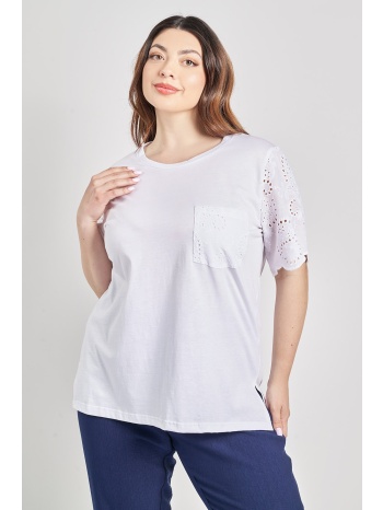 μπλούζα με μπροντερί μανίκια σε προσφορά