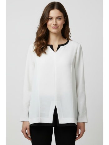 εκρου μπλουζα με μαυρα ανοιγματα σε προσφορά