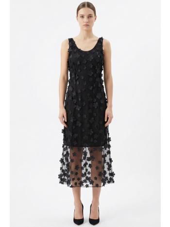 μαυρο φορεμα με απλικε λουλουδια σε προσφορά