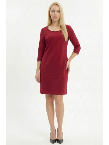 μπορντω φορεμα με περλες και ανοιχτη πλατη σε προσφορά