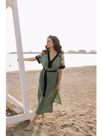 φορεμα plus size βισκοζ με τυπωμα στο μανικι και ζωνη χακι σε προσφορά