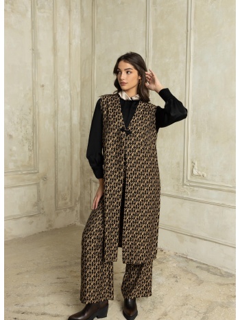 σετ γιλεκο μακρυ με παντελονα μπεζ σε προσφορά