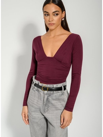 τοπ με v λαιμόκοψη και ανοιχτή πλάτη (berry) σε προσφορά