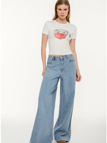 κροπ t-shirt με τύπωμα (white)