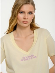 t-shirt με τύπωμα και v λαιμόκοψη (l.yellow)