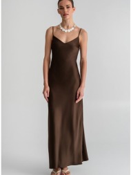 maxi φόρεμα με σατινέ υφή και τιράντες (brown)