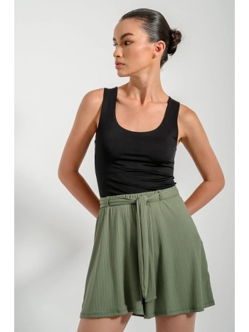 σορτς με ασορτί ζώνη (khaki) σε προσφορά