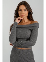 τοπ με ακάλυπτους ώμους ...