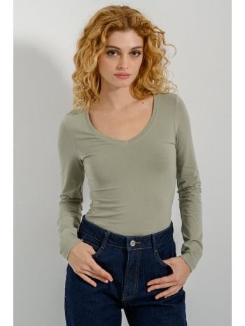 basic μπλούζα με v λαιμόκοψη (d.mint) σε προσφορά