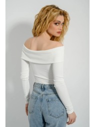 ριπ τοπ με ακάλυπτους ...