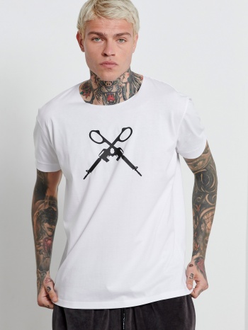 vagrancy cross t-shirt