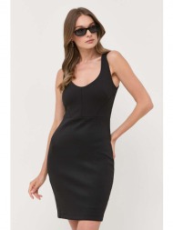 φόρεμα guess χρώμα: μαύρο κύριο υλικό: 91% πολυεστέρας, 9% σπαντέξ
φόδρα: 92% πολυεστέρας, 8% σπαντέ