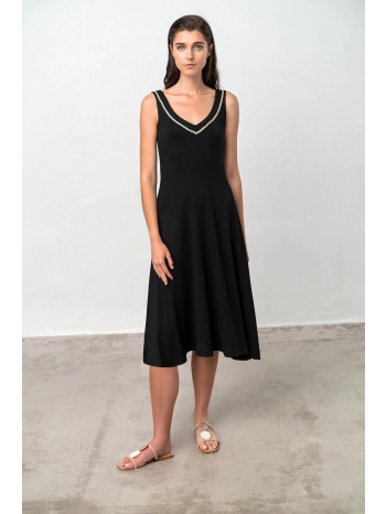 vamp μονόχρωμο αμάνικο φόρεμα σε προσφορά