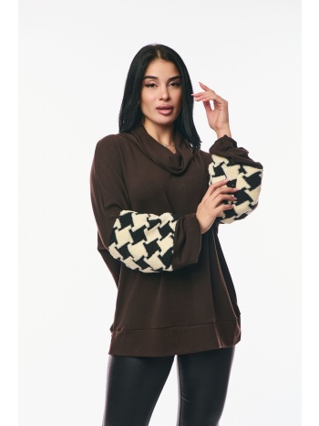 μπλουζα με γυριστο γιακα και λεπτομερεια γουνα στο μανικι σε προσφορά