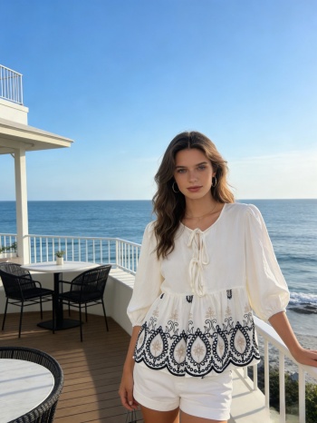 μπλουζα με κεντημα και δεσιματα άσπρο