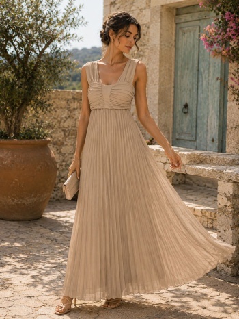 πλισέ maxi φόρεμα με σούρες στο μπούστο - μπεζ | dress up σε προσφορά