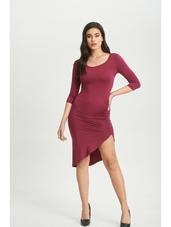 φορεμα εφαρμοστο με σουρες μπορντό σε προσφορά