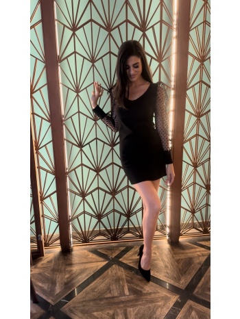 φορεμα με διαφανεια και πουα μανικι μαύρο σε προσφορά