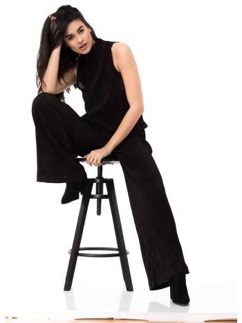 φορμα πλισε μαύρο σε προσφορά