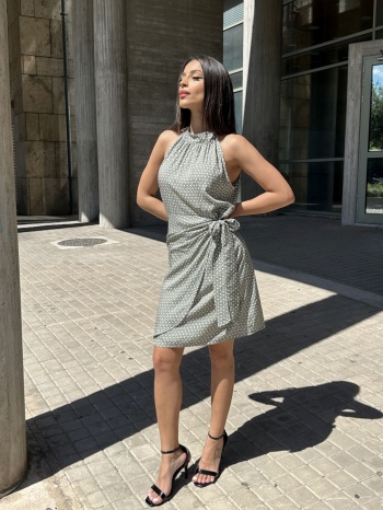 φορεμα με δεσιμο στον λαιμο πράσινο σε προσφορά