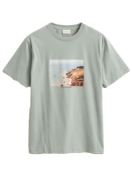 gant μπλουζα κμ 10 charcoal scenery graphic t-shirt χακι