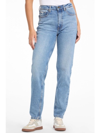 guess jeans παντελονι jeans g06 mom μπλε σε προσφορά