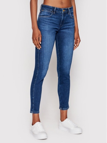 τζιν wrangler σε προσφορά