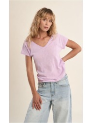 molly bracken γυναικείο μπλουζάκι με v λαιμόκοψη και κεντημένη λεπτομέρεια