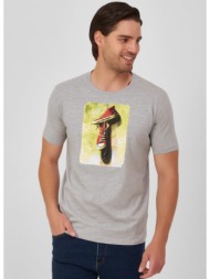 t-shirt με στάμπα