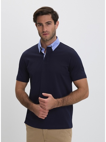 κοντομάνικη μπλούζα πόλο με αντίθεση στον γιακά