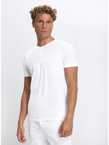 ανδρικό t-shirt βαμβακερό με κουμπιά στη λαιμόκοψη regular σε προσφορά