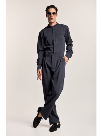 γκρί ισόφαρδο παντελόνι με θηλύκια, πιέτες και ιμάντες στη