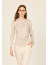 τοπ με σούρες στο πλάι