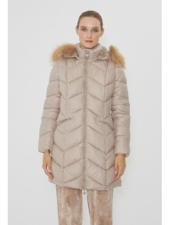 μπέζ μακρύ φουσκωτό και γυαλιστερό μπουφάν με αποσπώμενη κουκούλα και γούνα