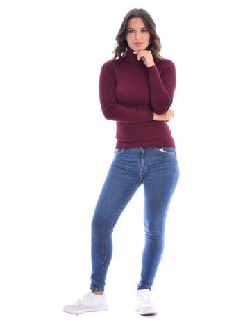 ελαστικό και εφαρμοστό τζίν σε προσφορά