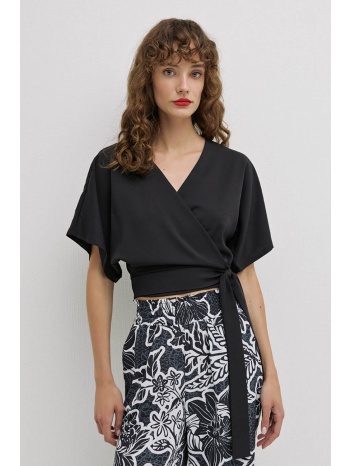 μαύρη κρουαζέ μπλούζα εκρού