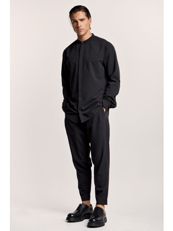 μαύρο παντελόνι με πιέτες και λάστιχο στη μέση