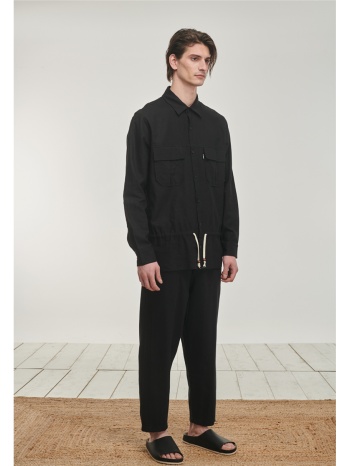 μαύρο μακρυμάνικο λινό πουκάμισο