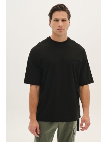 μπλούζα με κέντημα