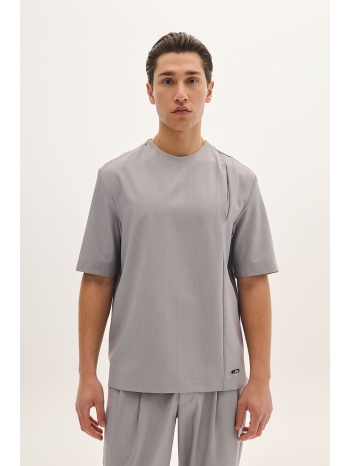 μπλούζα σε χαλαρή γραμμή με κουφόπιετα