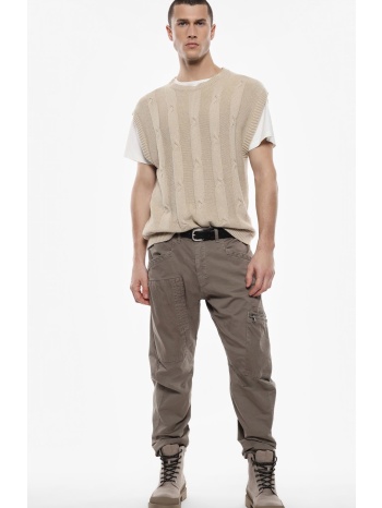 baggy trousers with asymmetric pockets