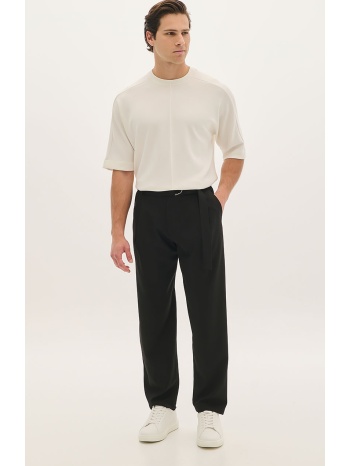 φαρδύ παντελόνι με ζώνη και μεταλλική τόκα μαύρο