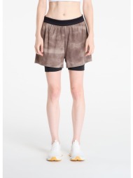 on 3` performance shorts ...