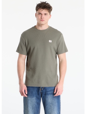 t-shirt calvin klein jeans ss waffle woven label crewnk tee σε προσφορά