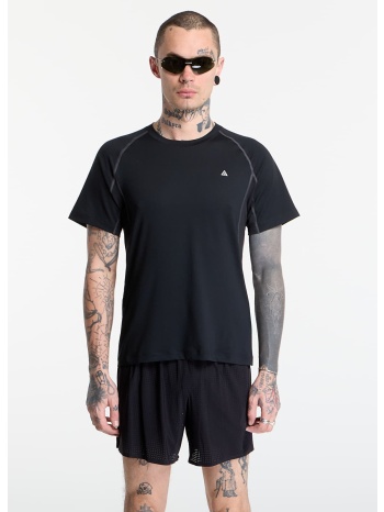 t-shirt nike acg `wildsee` men`s dri-fit short-sleeve base