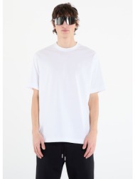 t-shirt on club ...