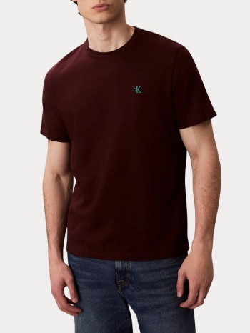 t-shirt calvin klein embroidered monogram logo relaxed tee σε προσφορά